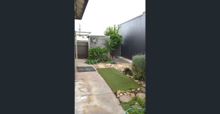 10 minutes to the CBD - Neat & Tidy 2 or 3 Bedroom - Versatile Flexible Floorplan - Photo 5