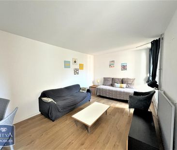 Location Appartement 3 pièces 65m² LILLE 59000 - Photo 3