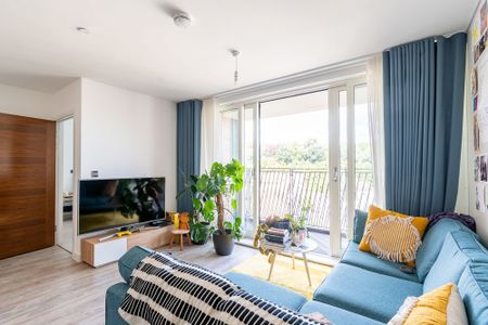 Royal View, Bath, Somerset, BA2 - Photo 3
