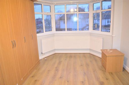 4 bedroom semi-detached house to rent - Photo 5