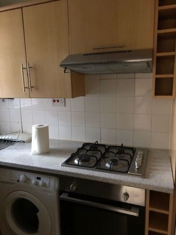 2 Bed Flat, Corbin House, E3 - Photo 2