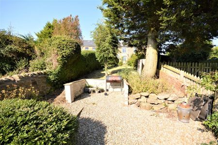 2 bedroom House To Let - Photo 3