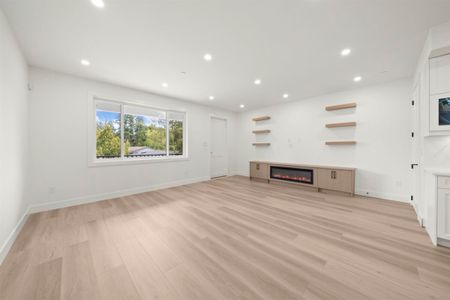 Brand New Upper in Aldergrove - Photo 4