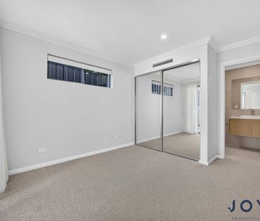 Brand New, Never Lived In Modern Double-Storey Living in Joondanna! - Photo 4