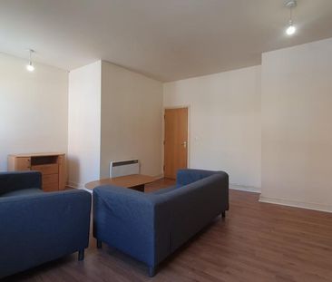 2 bedroom flat to rent - Photo 3