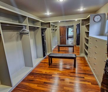 Executive Furnished 5 Bedroom Home With Walkout Basement In Aspen W... - Photo 6