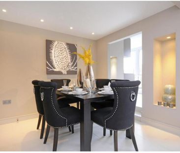 3 bedroom apartment to rent - Photo 2