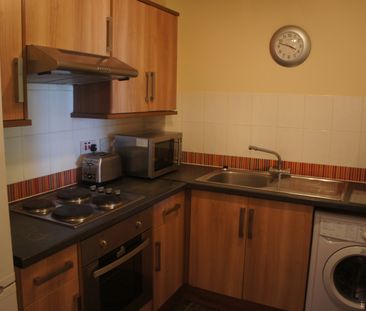 Town Mead, West Green, Crawley, RH11 - Photo 4