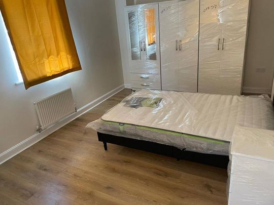 5 bedroom detached house to rent - Photo 1