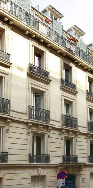 location Appartement T5 DE 157.35m² À PARIS - Photo 2