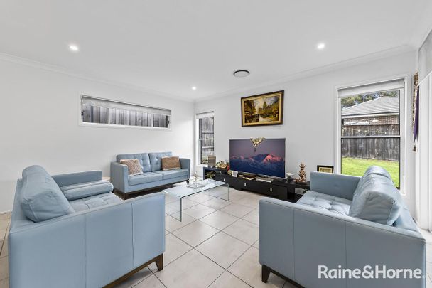 Family Home Offering Comfort, Convenience & Space - Photo 1