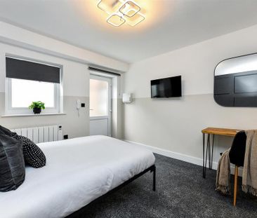 Studio to rent - Photo 2