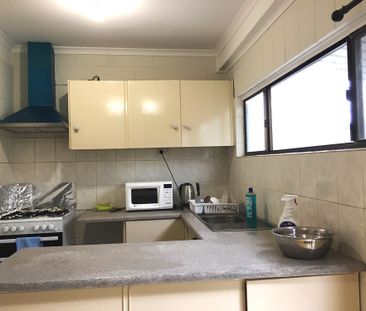 3-bedroom shared house / townhouse, Kopurlo Ave Brooklyn Pk - Photo 4