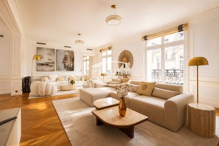 Tout savoir sur cet appartement à Paris 8ème - Photo 4