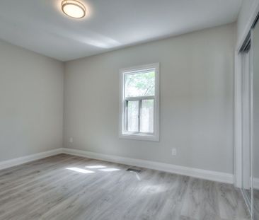 For Lease - 153 Gainsborough Road Unit# Main, Toronto, Ontario - Photo 3