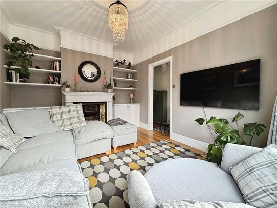 3 bedroom semi-detached house to rent - Photo 1