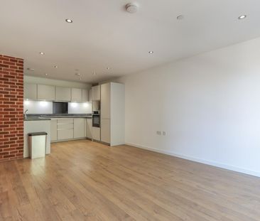 Station Road, Watford, Hertfordshire, WD17 - Photo 2