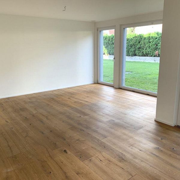 Moderne 2 ½ Zimmerwohnung im 1. OG - Foto 1