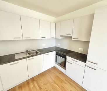 BALKONTRAUM | EXKLUSIVE, HELLE 2 ZIMMER | HOCHWERTIGE AUSSTATTUNG |... - Foto 3