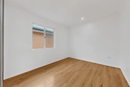 “Immaculate, Light-Filled Family Residence in a Sought-After Location” - Photo 4