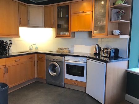 Grassmarket, Edinburgh, EH1 - Photo 5