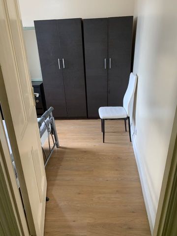 Room in a Shared House, Jephson Road, E7 - Photo 3