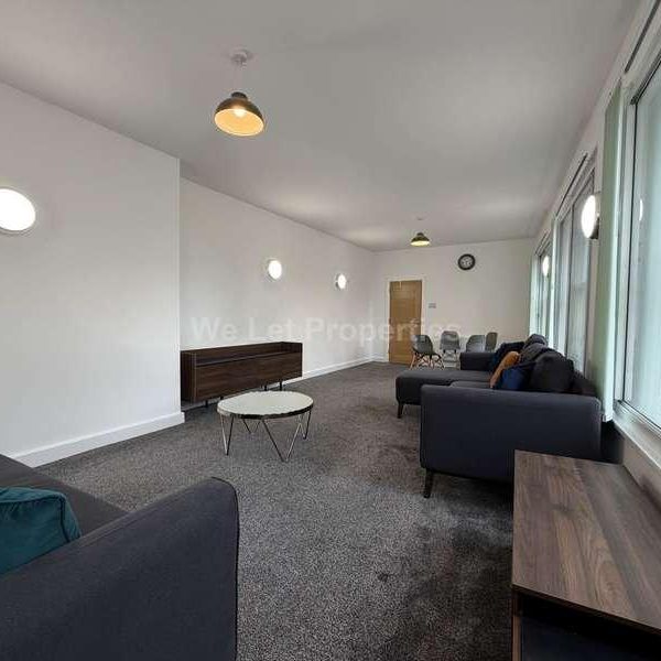 Portland Street, Piccadilly, M1 - Photo 1