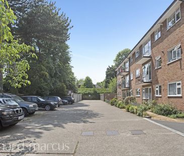 Lovelace Gardens, Surbiton - Photo 6