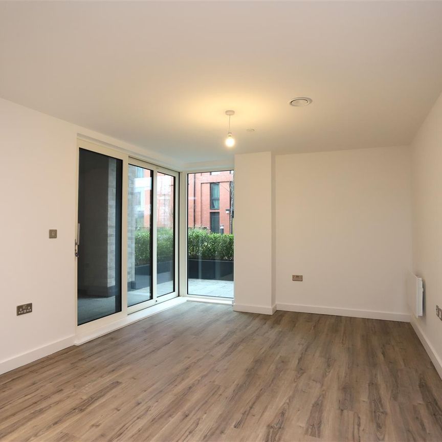 The Railings, Middlewood Locks - Photo 1