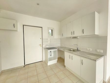 Location appartement 3 pièces, 70.03m², Sernhac - Photo 4