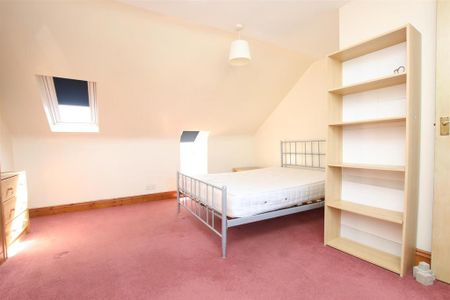 4 bedroom house to rent - Photo 3