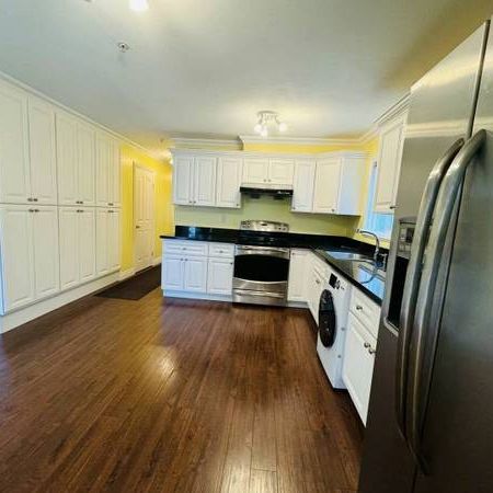 $2,300 / 2br - 700ft2 - 2b1b 49th&Fraser str (Vancouver) - Photo 3