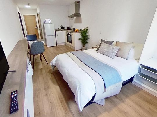 Studio to rent - Photo 1