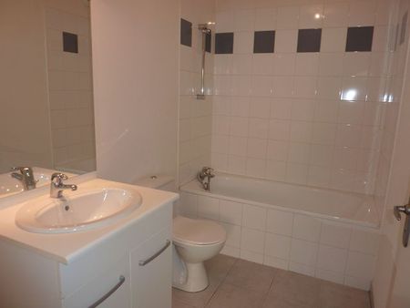 Location Appartement 2 pièces 39m² EYSINES 33320 - Photo 3