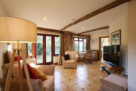 1 bedroom detached bungalow to rent - Photo 3