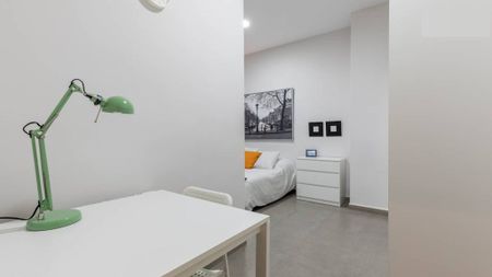 Calle Sueca, Valencia, Valencian Community 46006 - Photo 2