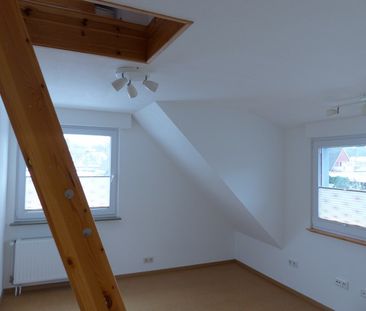 Helle Obergeschosswohnung in Leer / Loga - ideal für Singles oder P... - Photo 1