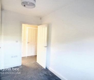 2 bedroom maisonette to rent - Photo 1