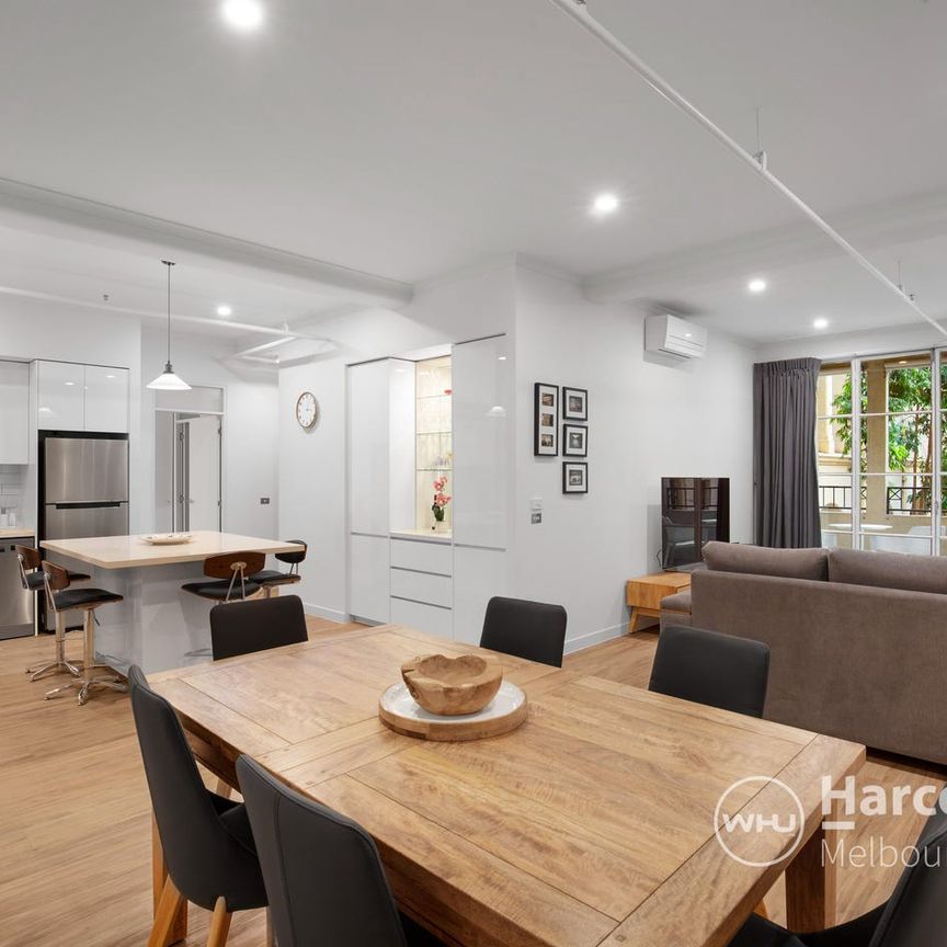 Heritage Beauty - Fully Furnished! - Photo 1