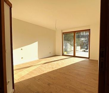 Großzügige 2-Zimmer-Wohnung mit Balkon & Garten – Klinikum-Nähe! - Photo 2