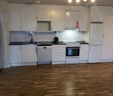 Oxie stationsgata 4, Oxievång - Photo 1