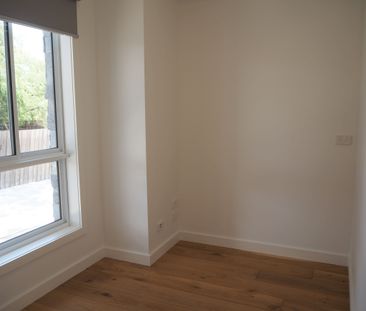 Light and Bright Unit In A Fantastic Location! - Photo 6