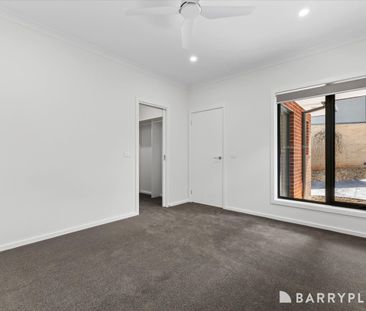 Brand New Family Home in Prime Mooroolbark Location - Photo 2