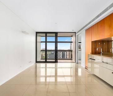 Exceptional Three-Bedroom Residence with Resort-Style Facilities - Photo 1