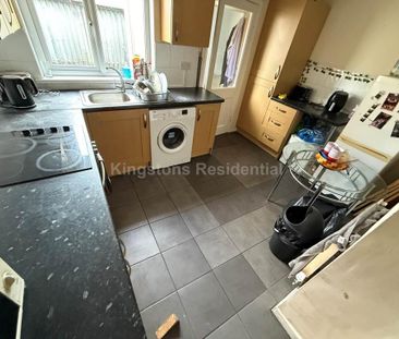 3 bedroom terraced house to rent - Photo 5