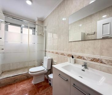 Avinguda de Peris i Valero, Valencia, Valencian Community 46004 - Photo 6