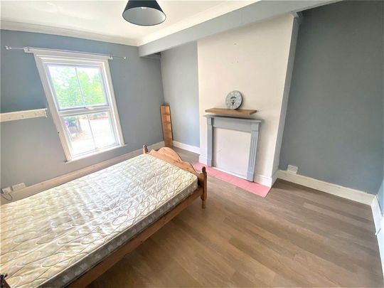 4 bedroom terraced house to rent - Photo 1