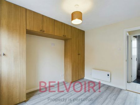 Flat to rent on - Photo 4