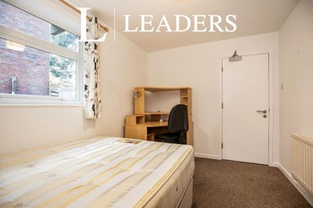 5 bedroom house to rent - Photo 2