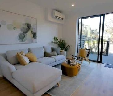 Quiet One Bedroom Apartment - Photo 2